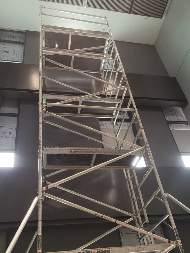 深圳會(huì)展中心腳手架
